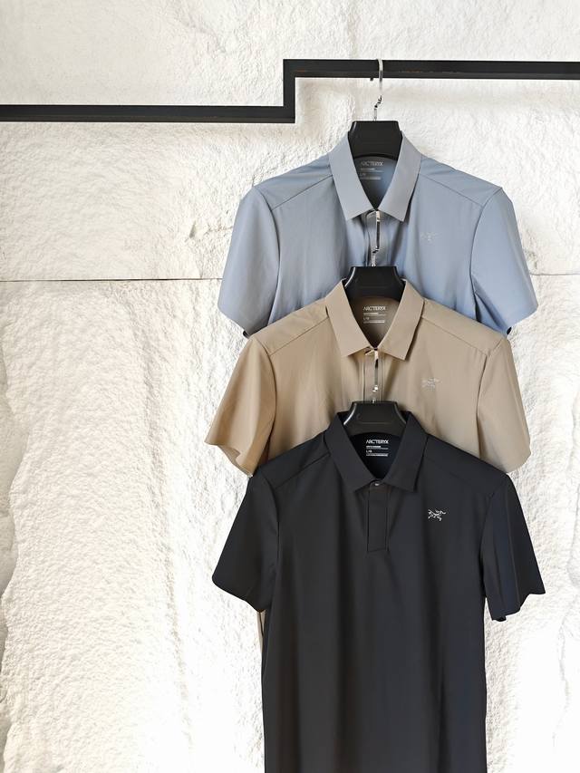 arc Cormac Polo Shirt Ss纯色Logo休闲短袖Polo衫 三色光域重构绅士法则 速干网格科技面料 上身清凉舒适 袖口下摆压胶工艺 隐藏式门