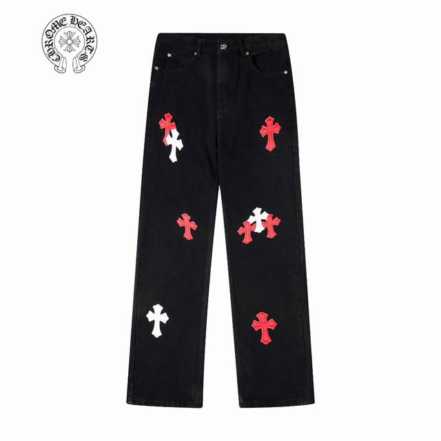 香港限定 上新 Chrome Hearts ｜克罗心 Ch香港城市限定系列 梵文十字贴布拼皮牛仔裤- 黑红配色 香港限定 潮流玩家们，克罗心香港城市限定牛仔裤震