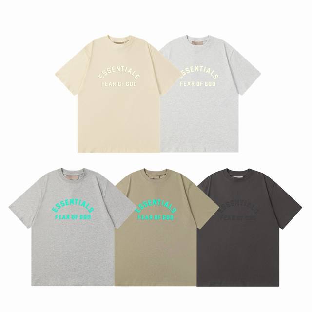 fear Of God Fog Essential 复线 23Fw 弧形字母 Logo 印花情侣圆领短袖T恤 Color：蛋壳色 深灰色 浅灰色 烟灰色 黑灰色