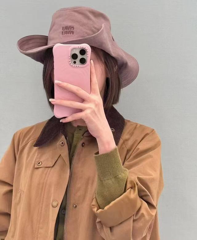 miumiu大帽檐可折叠户外防晒帽