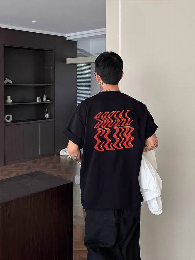 260G重磅纯棉 Nike 耐克 Nk 红色波浪线条 涂鸦 潮流 短袖T恤 男女同款 半袖 情侣款 面料工艺： 1.260G重磅纯棉，100%棉，恰到好处的克重