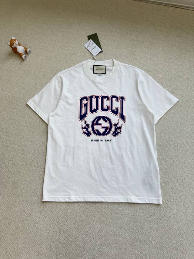 gucci 古驰 25Ss 胸前G家标识印花短袖圆领情侣款T恤 轻奢主义，男女日常通勤穿搭必备单品，正确版本，随意对比！ 购入原版开模打造，面料采用280克，