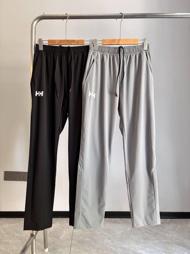 helly Hansen Hh 25夏新男款设计师联名款弹力速干立体剪梭织长裤 颜色：高级灰 黑色 尺码：M~3Xl