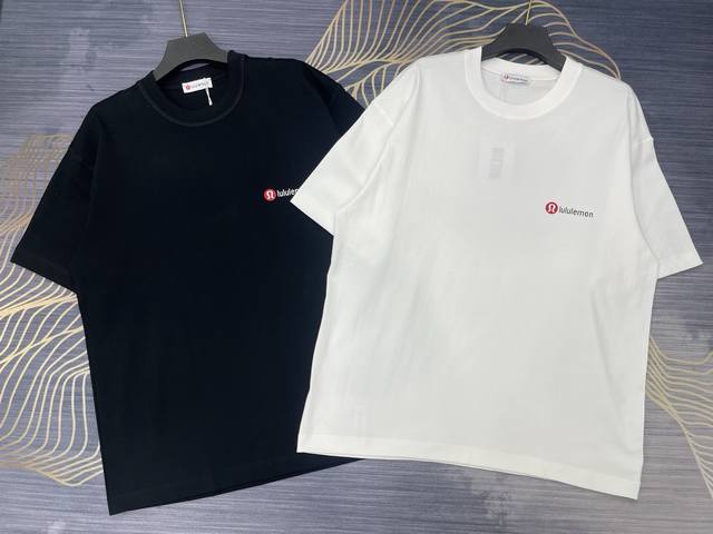 上新 Lululemon2025春夏新款硅胶印花字母Logo圆领短袖T恤 高版本高版本 280克精棉面料 全网独家首发 百搭款细节处理完美 进口硅胶印花Logo