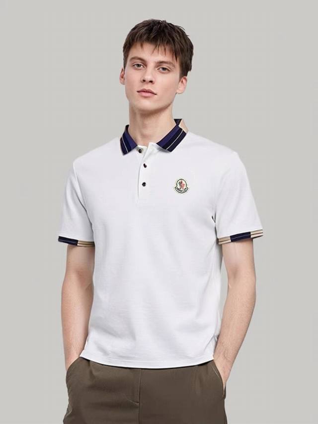 moncler 蒙口相色条纹情侣款Polo衫 经典火爆款来袭 经久不衰的时尚，因你而生。 使用专为叠搭而设计的单品，经典，野出天性。 汤米Polo衫, 采用优质