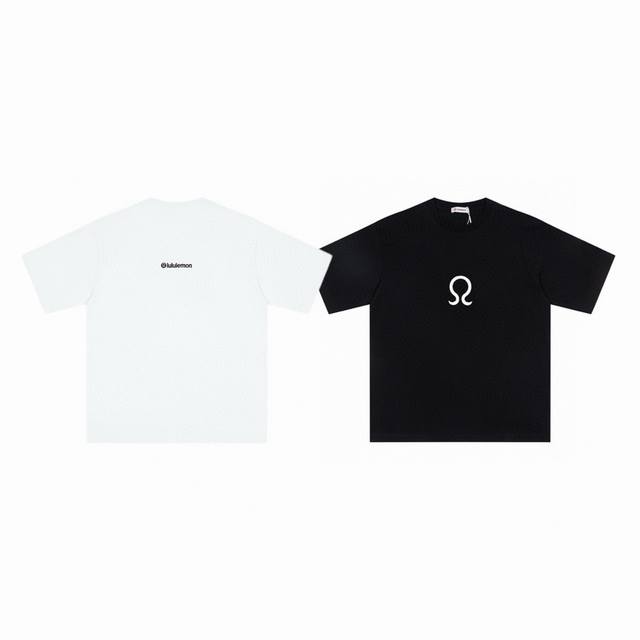 lululemon 露露乐蒙系列印花 宽松圆领短袖T恤男女情侣款 面料：300G双纱精梳紧密赛络纺重磅纯棉 工艺：原版一致Os宽松版型偏大，重磅质感精梳棉面料，