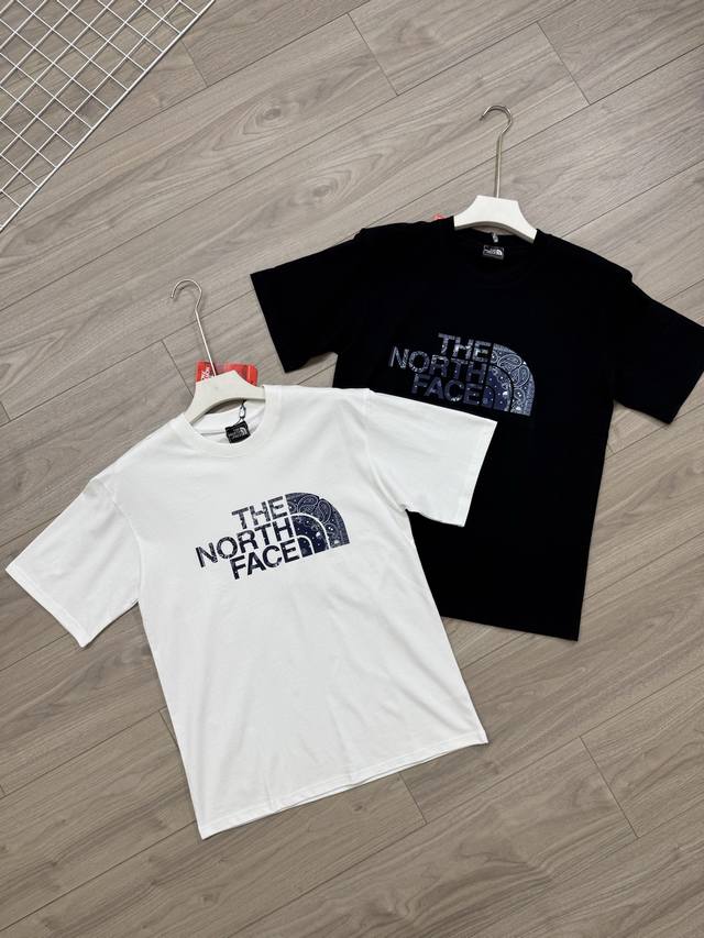 丶上新 北面圆领T恤 细节图 Thenorthface北面全棉重磅印花Logo男女同款短袖T恤 高性价比 北面夏季新品商务休闲正统字母花Logo透气舒适弹力圆领