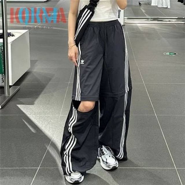 上新 春夏季新款2025三叶草阿迪达斯三条杠阔腿裤情侣款男女同款宽松版型运动裤休闲裤男士长裤子女士卫裤青年哈伦裤 密码9256 两穿可以当短裤穿可卸下裤腿Adi