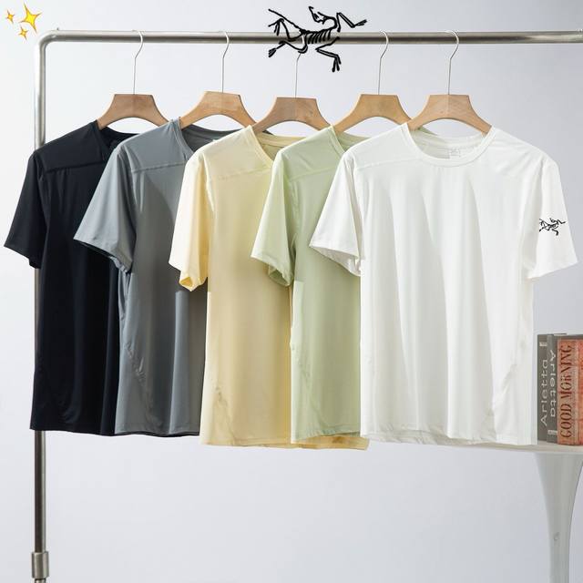 arcteryx 始祖鸟户外夏季薄款运动速干T恤冰丝短袖 彰显自由活力，简洁的版型，超好的弹性，无论是单穿还是作为内搭，都是菲常不错的选择，日常职场都随意拿捏！