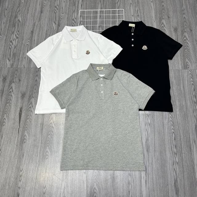 新款上新 蒙口男士短袖翻领Polo！！休闲中带着商务的感觉！品味十足！！国内专柜在售款！！但这单是老外特定款！！ 准备出海关的东西！！最后不知道什么原因被贸易公