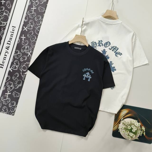 尺码S-Xl顶级复刻 Chrome Hearte 25Ss早春新款 牛仔印花烫钻短袖 轻奢主义 男女日常通勤穿搭必备单品 正确版本 欢迎对比 详细特征 280克