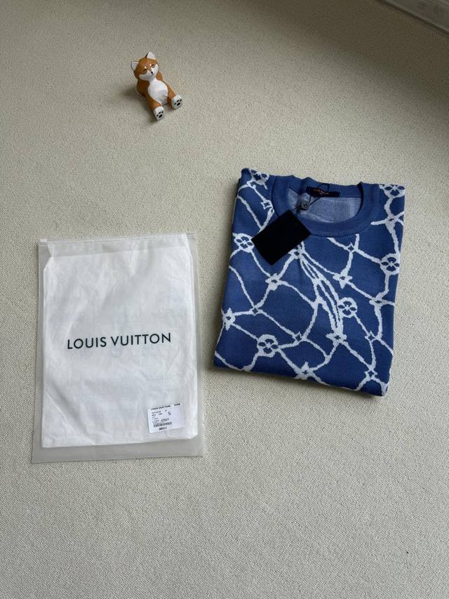 louis Vuitton 路易威登 25Ss Lv 满印网格老花休闲男女情侣款针织短袖T恤 轻奢主义，男女日常通勤穿搭必备单品，正确版本，随意对比！ 购入原版