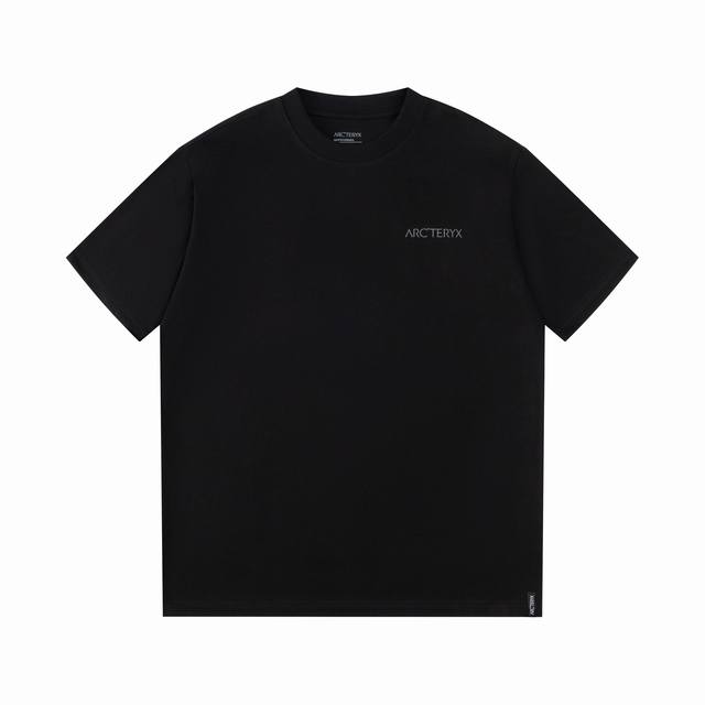 arc'teryx 始祖鸟2025新款小鸟字母Logo高级渐变印花短袖T恤 始祖鸟字母Logo印花，高端32S双纱280克面料重磅面料，定制拉架罗纹同缸同染。包