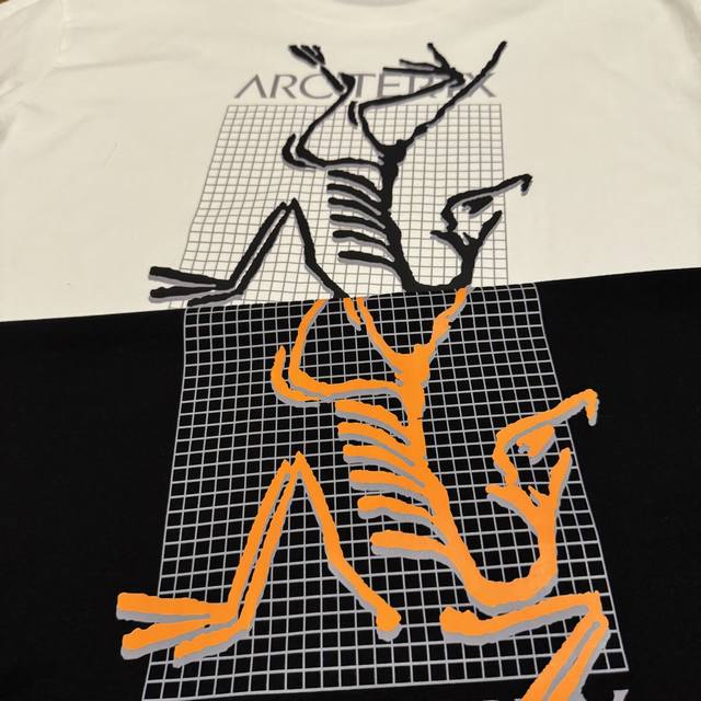 始祖鸟 Arcteryx Multi Bird Logo始祖鸟字母图案纯棉透气运动休闲男女宽松半袖纯棉圆领短袖 原版260G纯棉精梳面料 亲肤舒适 采用进口数码