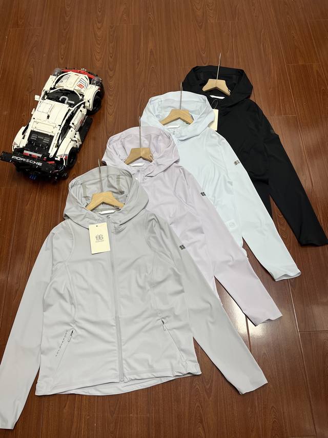 kolon Sport可隆女款夏季专属Hike 系列 弹力针织连帽印花 凉感防晒服 防晒Upf110+内里全包边 面料全部采用高定制面料，轻质量感，挺阔有型，四