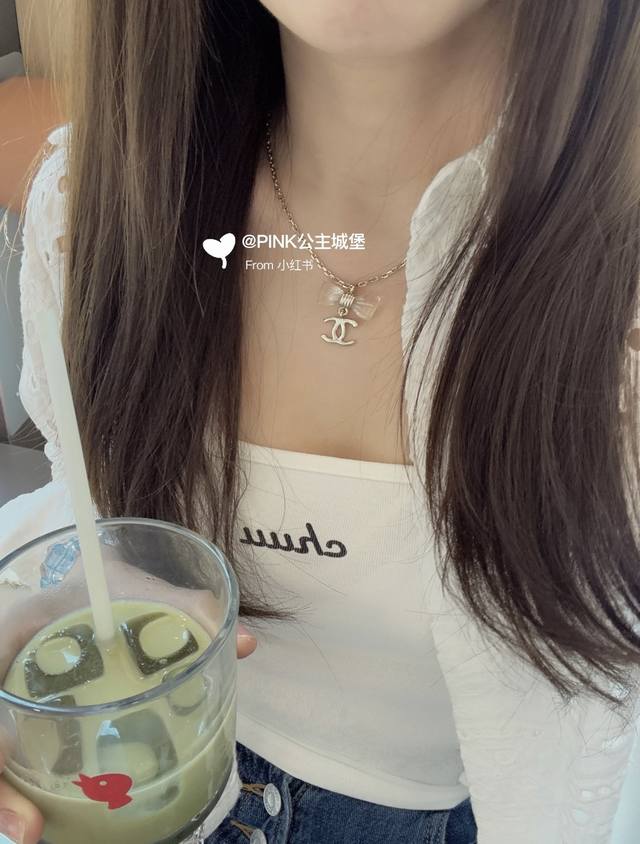 香奈儿25P最美项链 早春系列蝴蝶结双C亚克力项链Chanel早春限定蝴蝶结项链 配对版项链盒 亚克力透明蝴蝶结～也太公主了吧！完全不夸张戴上好美简单但是很有氛