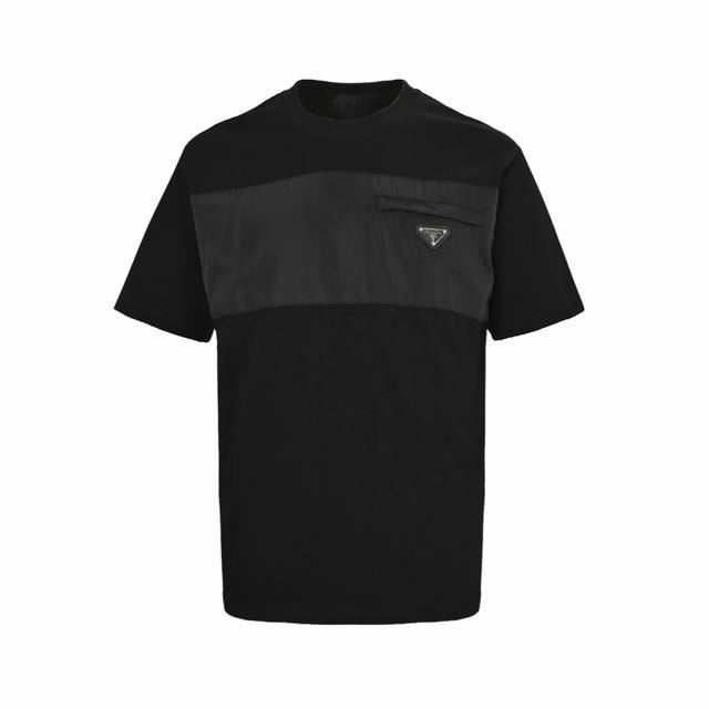prada 普拉达 三角标尼龙拼接短袖 Prada 普拉达基础款定制五金字母短袖T桖采用定制开模进口机器专机辅料均开磨定制正确配置 黑色2025普拉达正品包装
