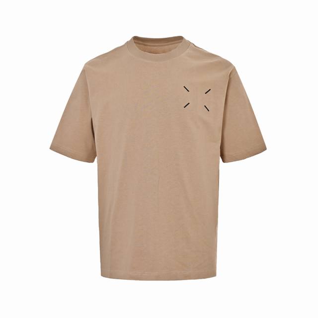 maison Martin Margiela 马吉拉25Ss 后背数字重影印花短袖 重磅精梳280G纯棉双纱面料 3D数码直喷工艺 螺纹定织定染通肩拉条工艺增加