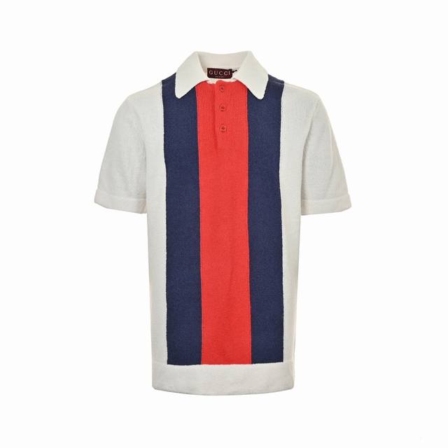 gucci 古驰 24Ss 撞色条纹拼接针织Polo短袖 采用定制拼色丝光棉匠心制作，经典条状拼色，领口饰以品牌字母刺绣，整体颜色鲜明，大气简约，上身舒适透气有