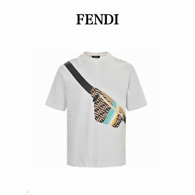 fendi 芬迪 24Ss 胸包印花短袖 标准数码直喷印花技术，纯棉柔软面料，对色定染面料，超精细平网印花工艺，潮流感十足，定染纯棉面料，Os版型，三标齐全，男