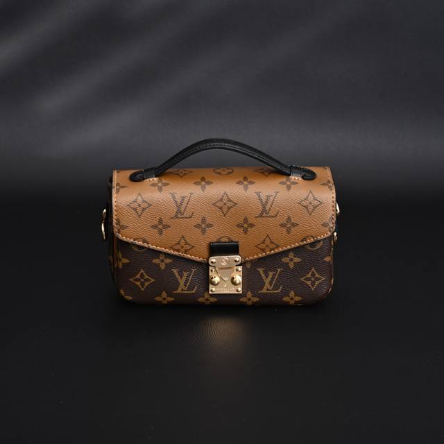 louis Vuitton Lv Metis邮差包 46279 #原单高品质 Lv邮差包流行度”和“经典性”是投资包包最需要权衡的两个方面，而Metis完美平衡