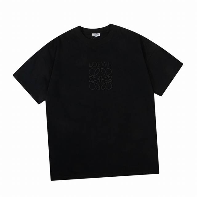 罗意威 Loewe 夏季新款，纯色刺绣圆领短袖T恤，采用260G纯棉布料，配色螺纹，立体绣花，宽松版型，男女同款 Color：黑色 灰色 Size：Xs S M