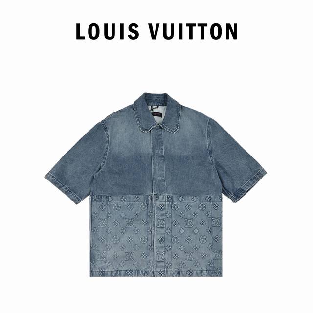 louis Vuitton路易威登压纹老花牛仔夹克外套 驴家23Ss新款牛仔夹克将Monogram压纹口袋融入悠闲工装轮廓，可与同款工装裤共筑潮流造型，亦可与其