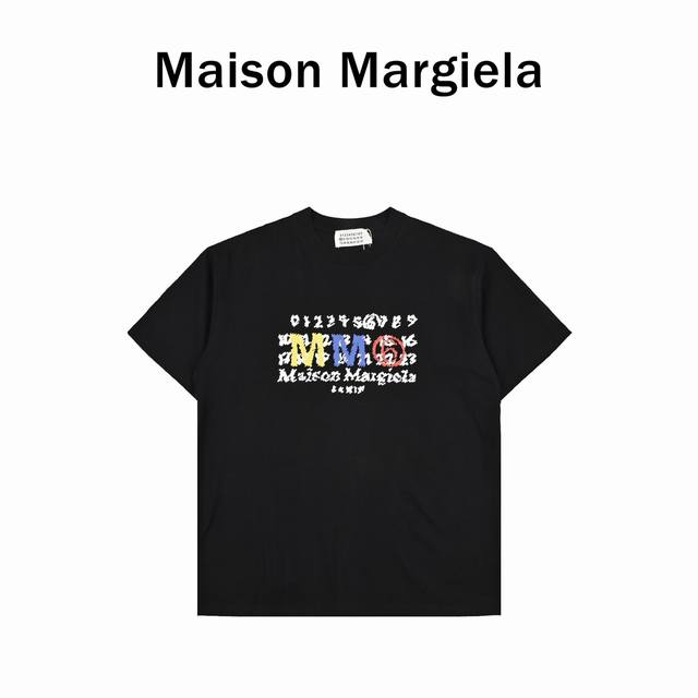 maison Margiela马吉拉字母前后印花短袖 面料采用纯棉精梳棉面料，色定染面料，超精细平网印花工艺，上身效果宽松休闲，三标齐全， 货号422 003