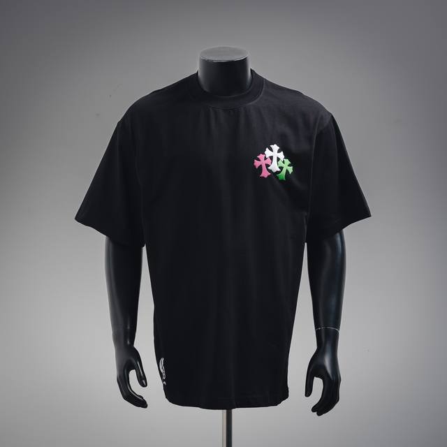 chrome Hearts 克罗心Ch 七彩十字架短袖T恤 面料采用 克重精梳棉，定制32支1*1螺纹，成衣两遍水洗处理，面料舒适亲肤无异感，定制定染面料，纺织