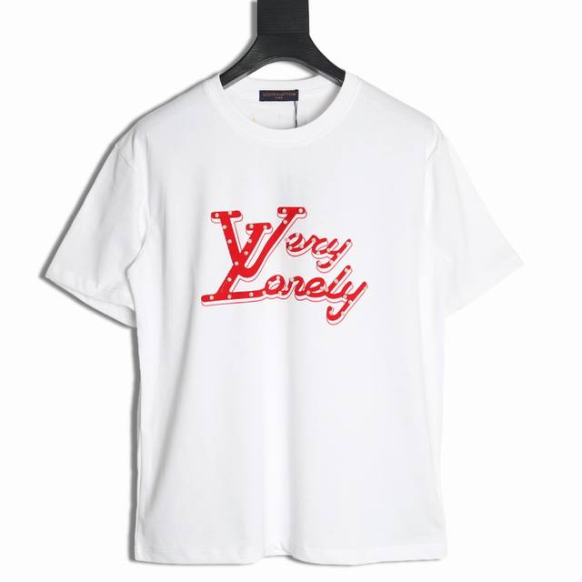 louis Vuitton 路易威登 Lv 珍珠标语 印花 短袖 面料采用 克纯棉面料保证舒适性同时透气冰爽的同时又不透底面料上身有型弹性不紧绷日常通勤运动统统