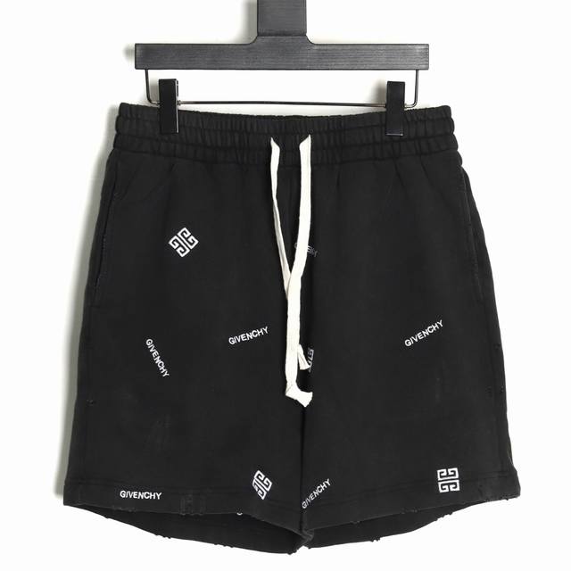 givenchy 纪梵希 水洗刺绣破坏短裤 面料采用330克全棉材质，手感软糯舒适，成衣水洗工艺，进口Tajima机台定位刺绣，定制纯银弧形贴扣，纯手工缝合，定