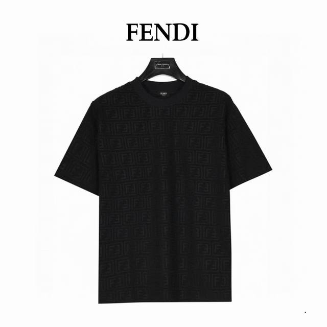 fendi 芬迪 25Ss 满印双F凹凸提花套装短袖T恤 原版开模。定制360G毛巾面料，定制的人造丝。61%粘胶纤维，32%锦纶，7%棉纶。 材料做工细节均与