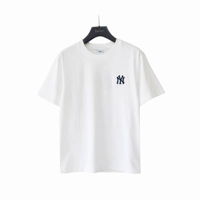 实拍细节图+尺码表 Mlb 前贴布后刺绣Logo字母T恤 浅蓝清爽如夏日微风，纯白简约干净，黑色经典酷帅，藏青沉稳高级，适配不同运动风格。 32支全棉面料超懂运