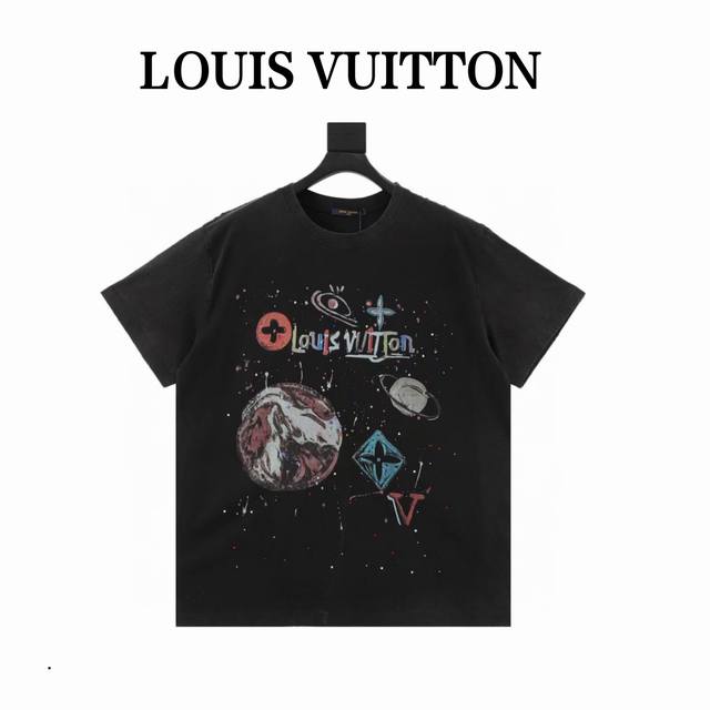 louis Vuitton 路易威登 彩墨渲染印花短袖T恤 奢感休闲为一体成就最美最酷时装短T.开放型的设计灵感,大胆张扬不失个性.客供针织棉面料,具备相当高的