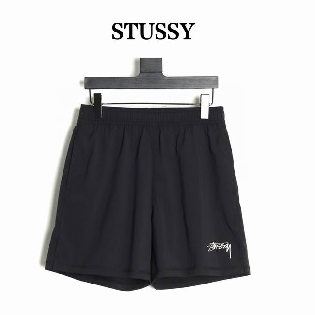 stussy X Nike 耐克斯图西 25Ss梭织短裤 定织定染高纤高密度梭织布，不会透光，透气性非常好，手感非常好，弹力裤腰头，单独定制的洗标，进口胶浆印花