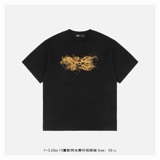 y-3 山本耀司 25Ss Y3重影荧光黄印花短袖 面料采用 克重精梳棉，定制32支1*1螺纹，成衣两遍水洗处理，面料舒适亲肤无异感，定制定染面料，纺织密度高，