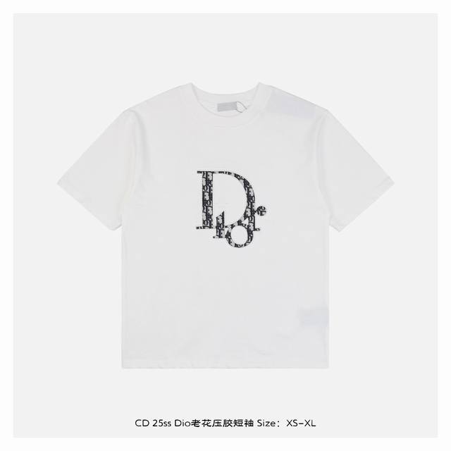 dior 迪奥 25Ss Dio老花压胶短袖 面料采用230克重精梳棉，定制32支1*1螺纹，成衣两遍水洗处理，面料舒适亲肤无异感，定制定染面料，纺织密度高，垂