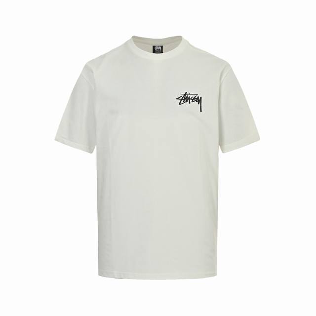 stussy 斯图西 25Ss 樱桃黑八印花短袖 前幅字母印花搭配背后樱桃黑八图案，260G纯棉面料厚实立挺不软塌， 版型正，柔软舒适透气，不闷热，不变形不缩水