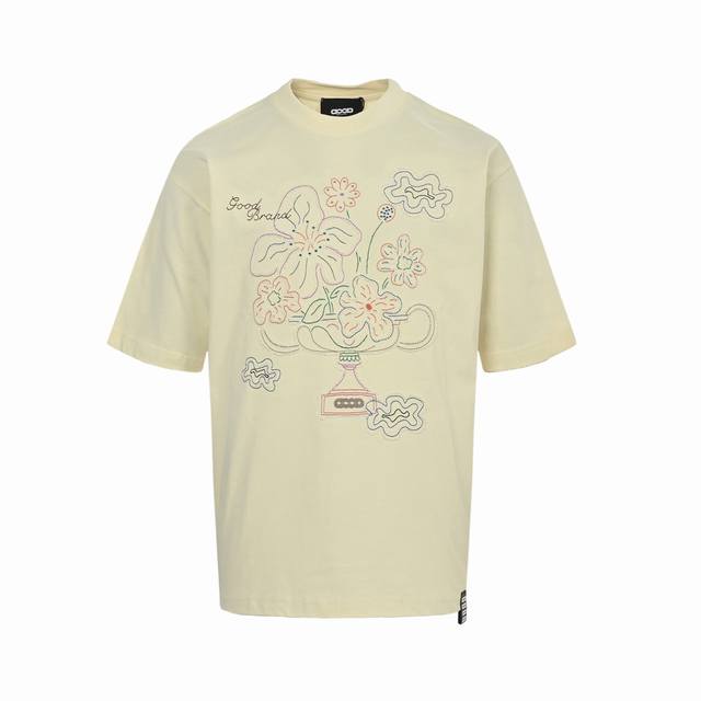 goodbrand 25Ss 永生花串珠刺绣短袖 采用订色订染毛圈纯棉衣面，250G双股双纱，手感舒适 进口针织针梳棉进行制作，搭配320G1*1螺纹，同缸无色