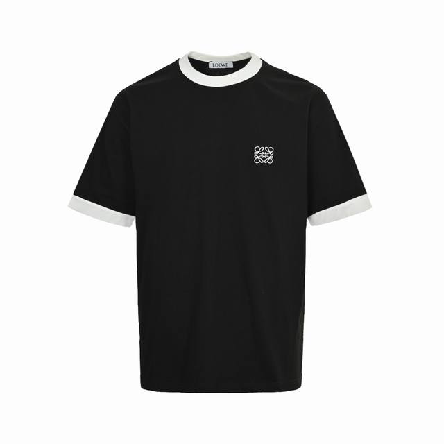 loewe 罗意威 经典拼接刺绣小标短袖 布料采用32支270G双砂纯棉质量超级好 此款胸口精美Logo刺绣，真的是Loewe很精致 大道至简 上身效果真的炒鸡