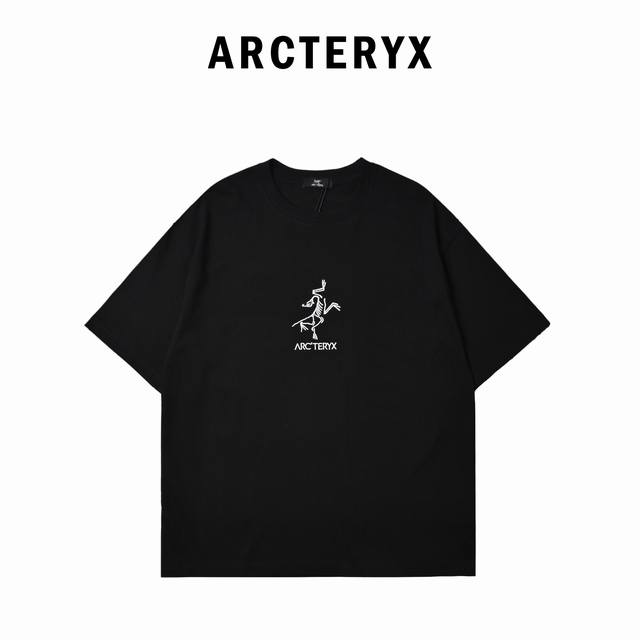 arcteryx 始祖鸟 刺绣短袖T恤 前幅祖鸟字母万针精细凸绣双重设计,后幅下摆印花发泡品牌字母立体有致，潮酷时尚，32支双高克重纯棉洗水面料，不变形，经典百