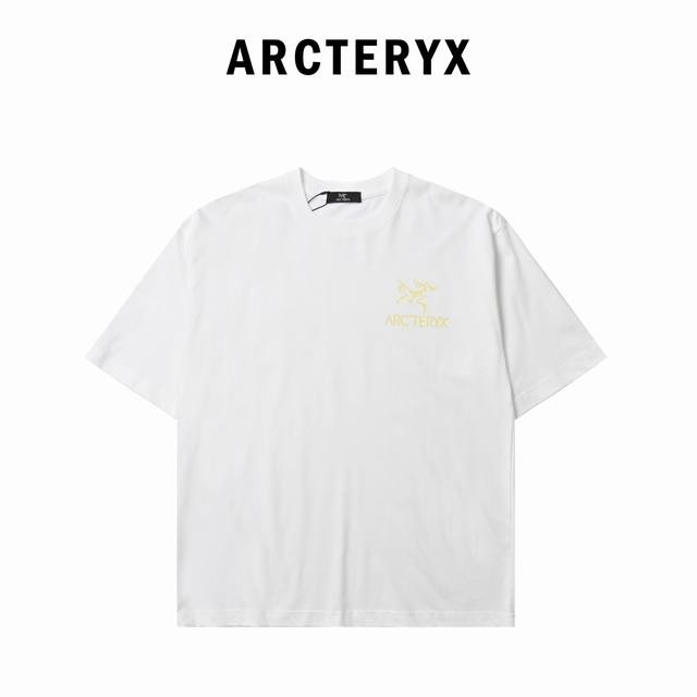 arcteryx 始祖鸟 蛇年限定前后大Logo字母短袖T恤 小红书热门爆款｜明星网红同款穿搭 1面料采用260克纯棉双纱面料 柔软亲肤、透气性强，定位裁剪工艺
