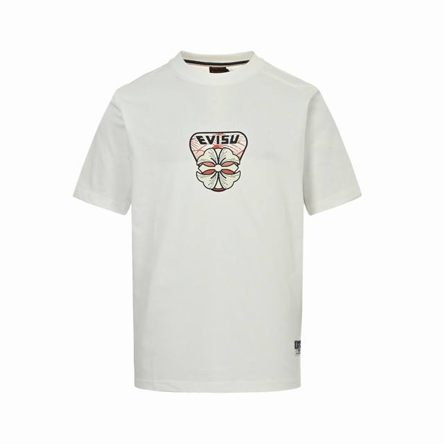 evisu 福神 樱花达摩大M新花短袖 Evisu是一个源于日本的高端潮流品牌，于1991年在日本大阪创立。Evisu以高质量的手工及幽默大胆的设计风格而独树一