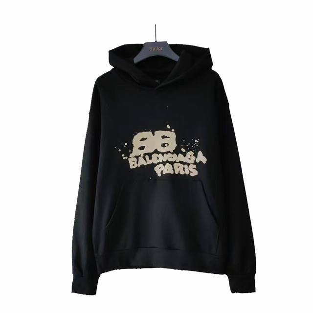 实拍细节图+尺码表 Balenciaga 巴黎世家 Bb手绘涂鸦连帽卫衣 进口椭圆机访手绘效果 印花无牙边 袖口 螺纹 下摆的磨破效果 真的太好看了 前后效果完