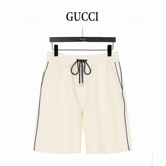 gucci 古驰 25Ss 侧边线条1921双G刺绣短裤 2025Ss新款针织短裤，定制面料采用威化布织法， 超高端针织工艺，版型紧致立体，定制裤绳五金质感强，