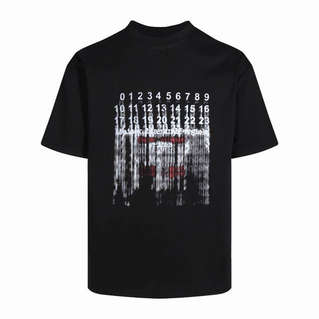 高版本Maisonmargiela 马吉拉 重影数字印花短袖，男女同款。 满满的高级感 性价比超高 手感超级柔软、细腻、柔软和不起球且不变形 G纯棉品质，后领标