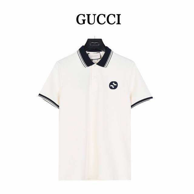 gucci 古驰 胸口镶嵌双G刺绣Polo短袖 采用 %棉双面珠地面料，拆解纱线分析，订织蜂窝四角网眼胚布，衣领为双系统提花定织扁机制成，有弹性，不变形，衣服全