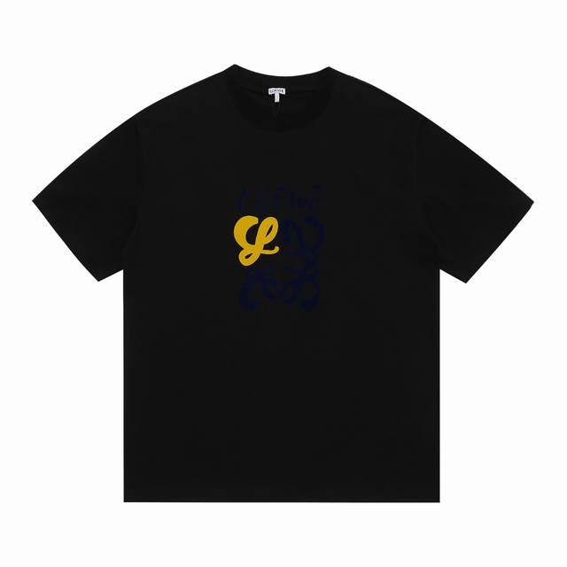上新 高版本 Loewe罗意威2025Ss新款植绒拼色印花短袖 最高版本！定制面料 克双纱！植绒拼色印花工艺设计！ 辅料：开模原版过鉴定领标100%真丝洗水标。