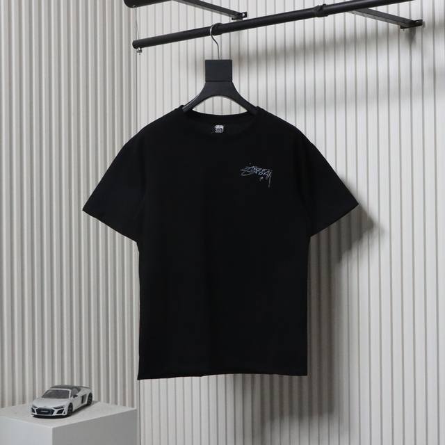 stussy 斯图西 25Ss 水银效果签名Logo印花短袖T恤 采用水银效果大Logo设计，260G纯棉面料厚实立挺不软塌，版型正，柔软舒适透气，不闷热，不变