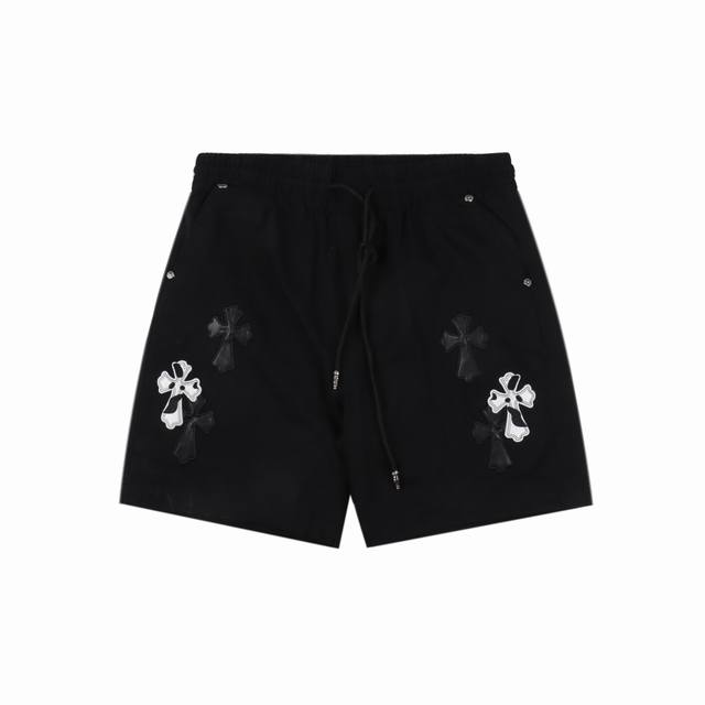chrome Hearts 克罗心 十字架贴布徽标短裤 原版香港国专8700购入，面料采用330克全棉材质，手感软糯舒适，成衣水洗工艺，进口Tajima机台定位